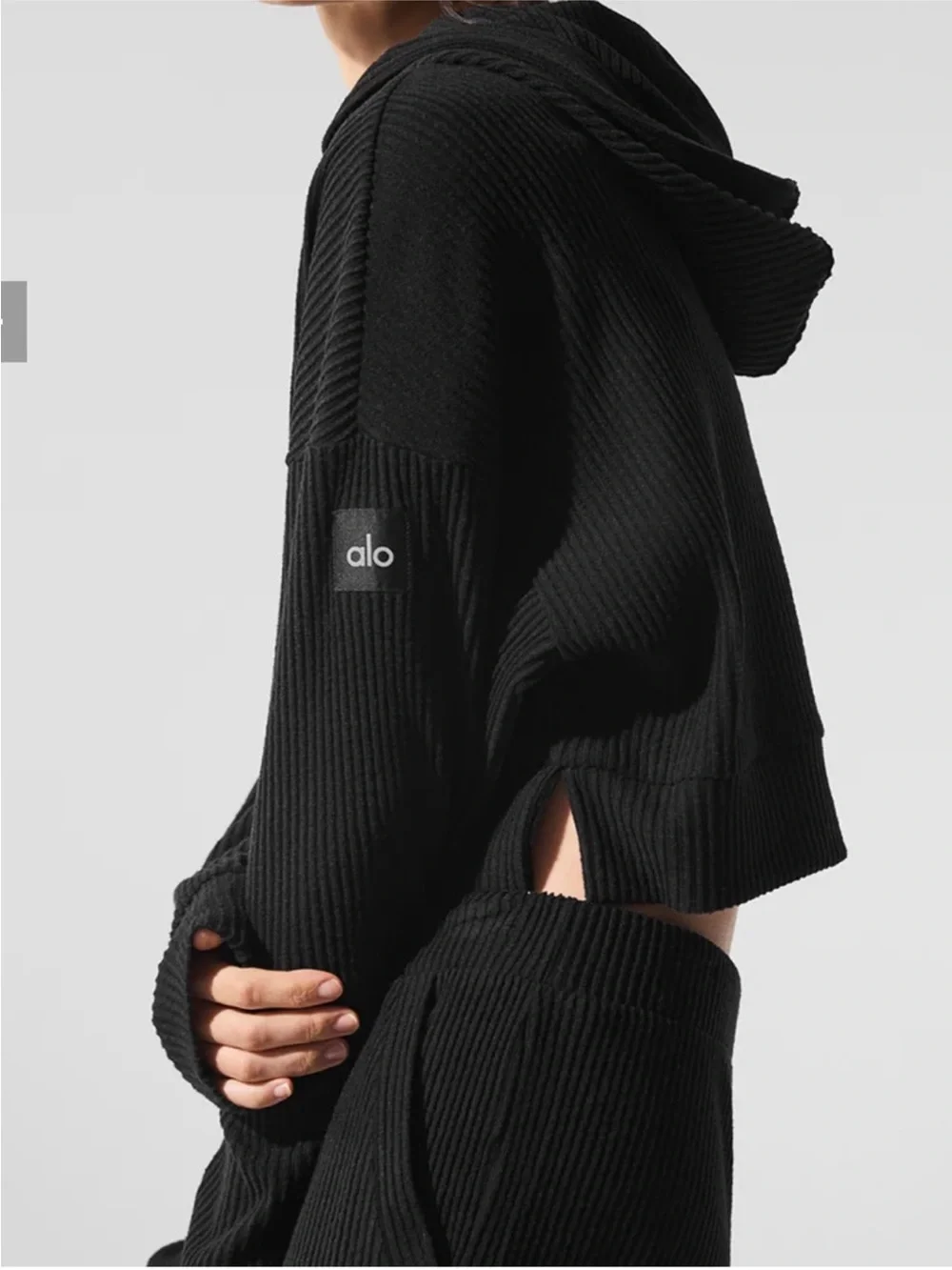 Alo Yoga Muse Hoodie Cropped Black Sz S 4-6 W3438R